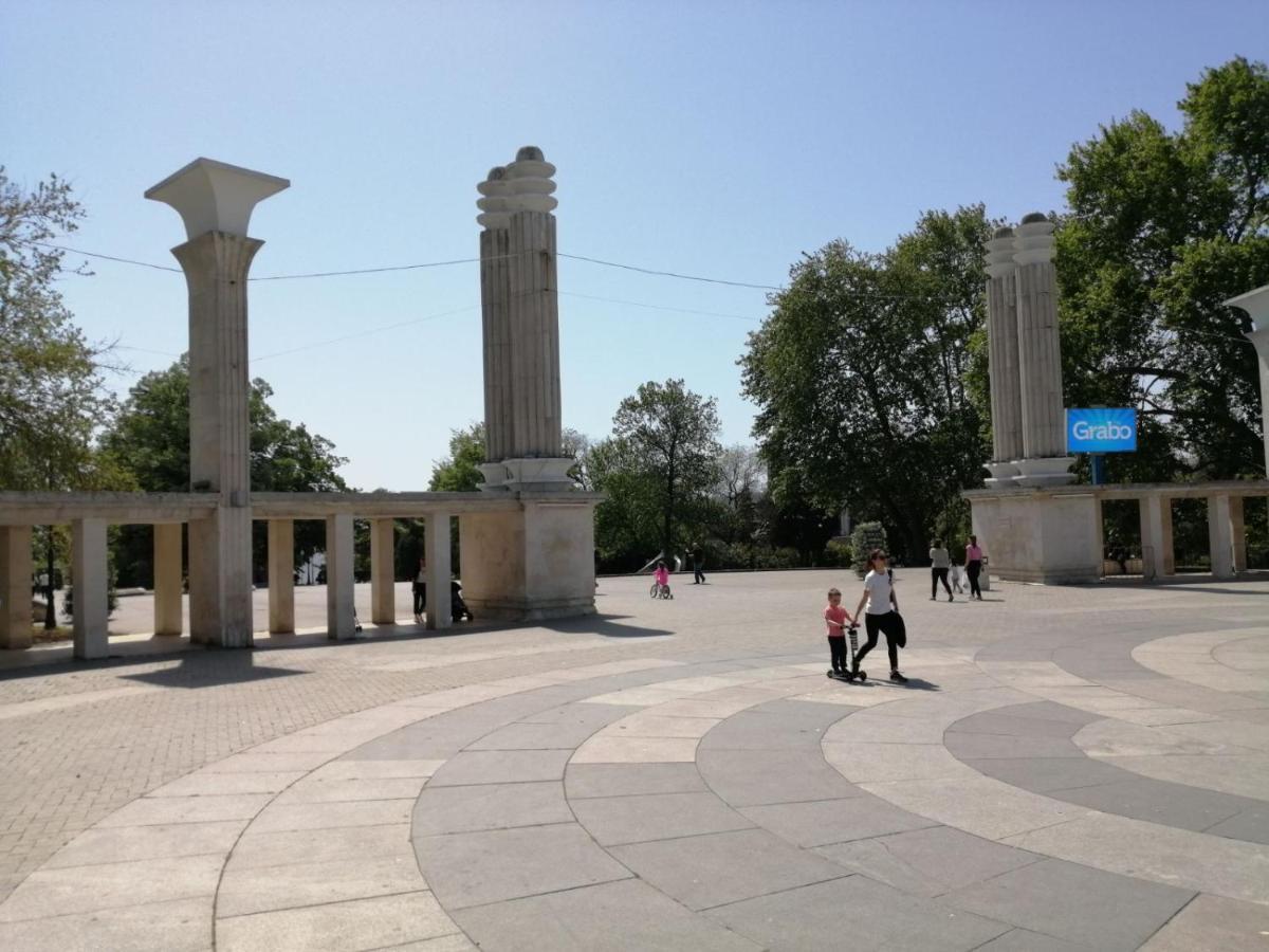 Top Center Apartment And Rooms Varna Extérieur photo